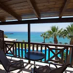 호텔 Koukis Sea Side Complex