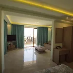 Koukis Sea Side Complex 4*