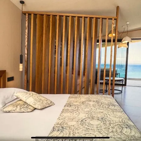 فندق Koukis Sea Side Complex 4*
